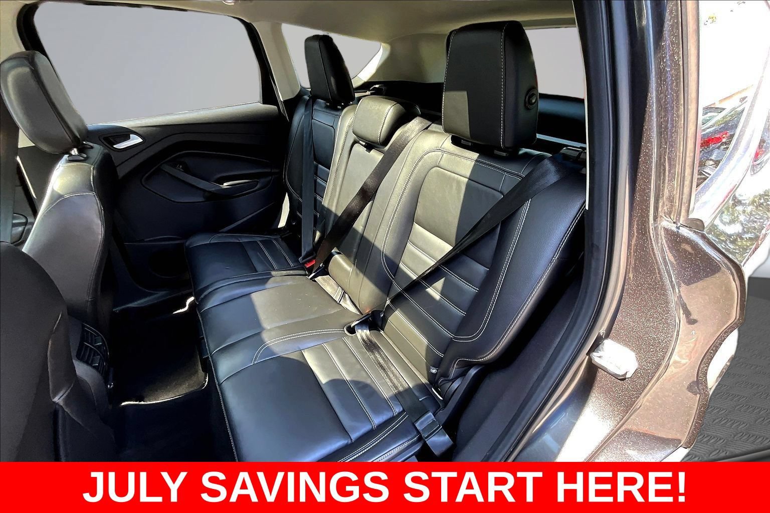 Used 2018 Ford Escape Titanium w/ Ford Safe & Smart Package AWD/4WD image 18