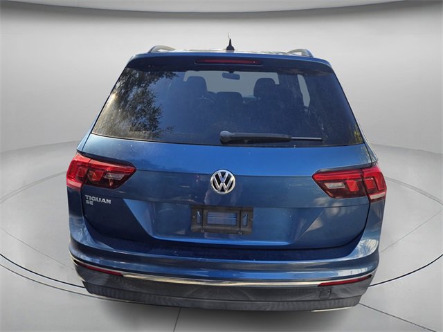 Used 2020 Volkswagen Tiguan SE w/ Panoramic Sunroof Package image 4
