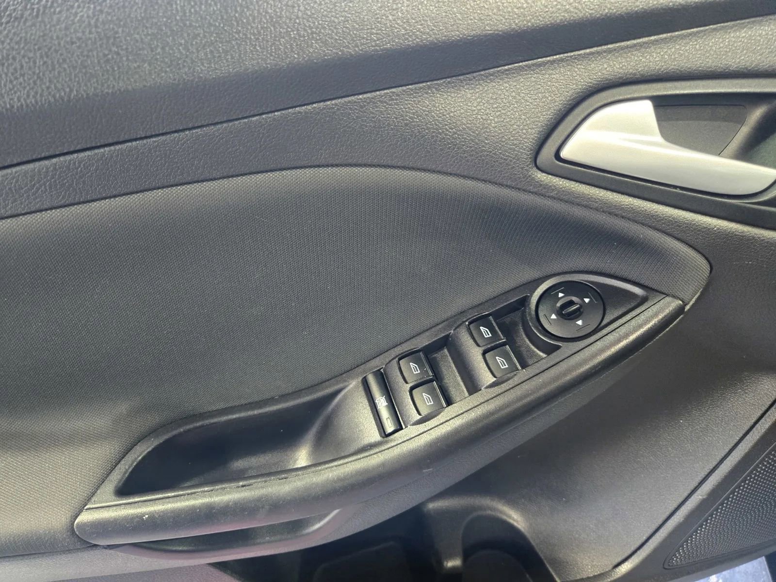 Used 2017 Ford Focus SE image 13