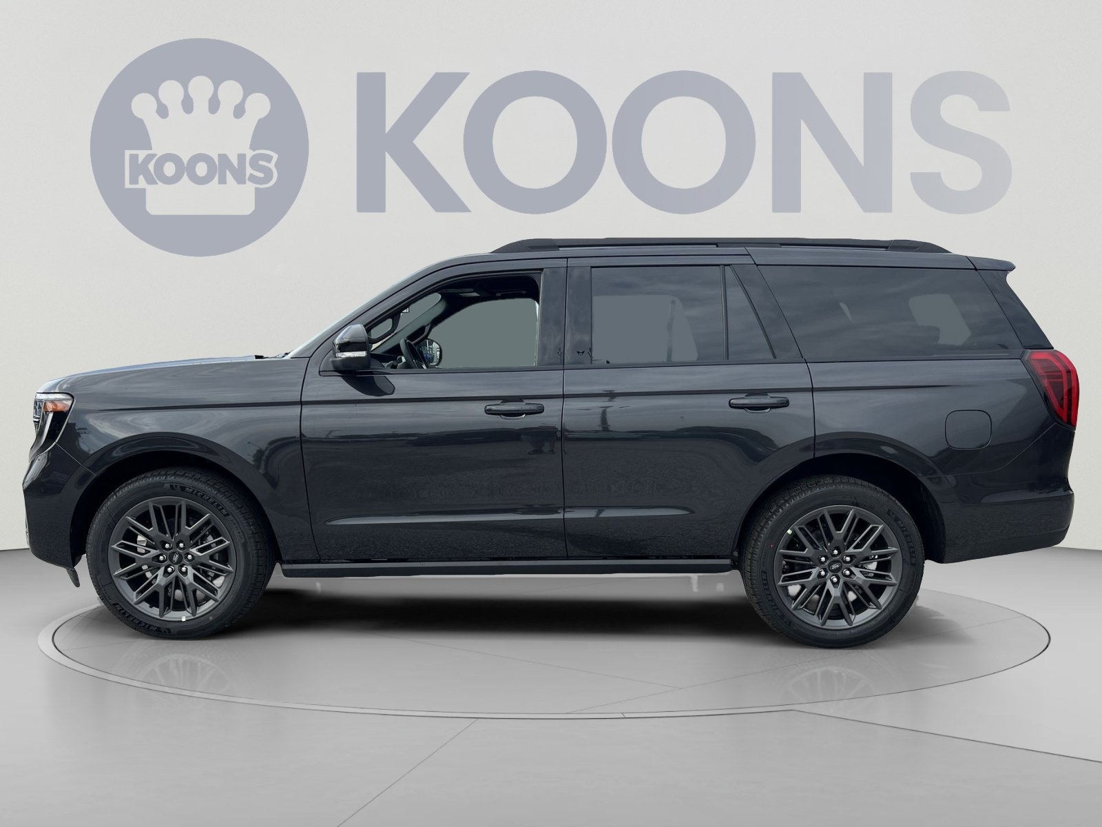 New 2027 Ford Expedition Platinum w/ Stealth Appearance Package AWD/4WD image 2