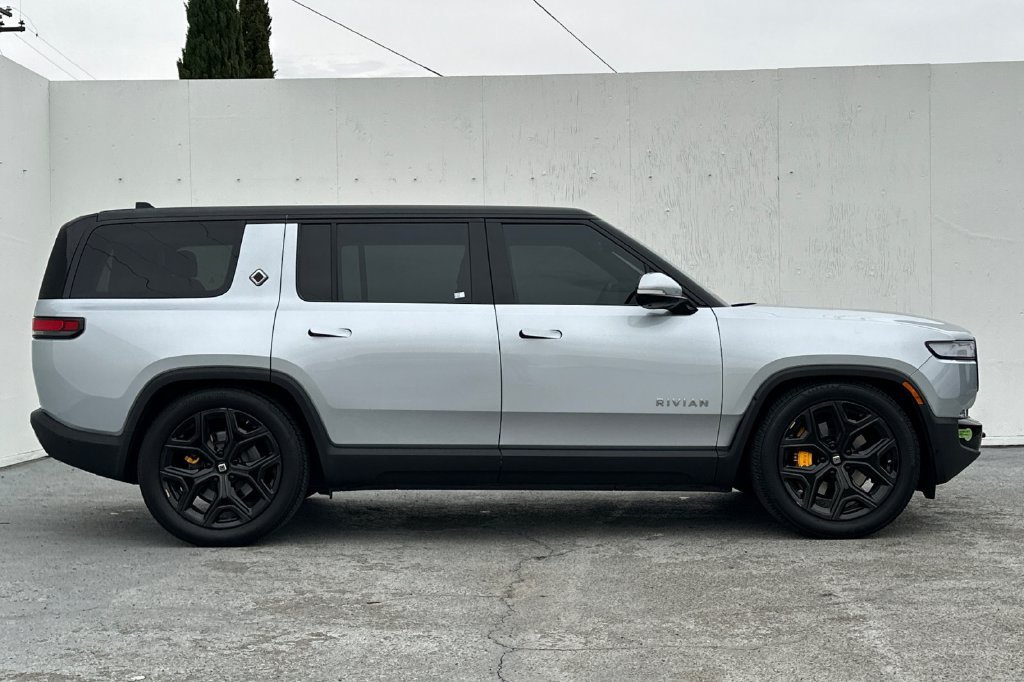 Used 2023 Rivian R1S Adventure Quad AWD/4WD image 2