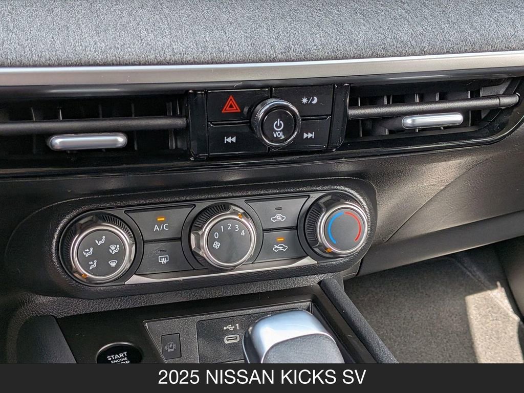 Used 2025 Nissan Kicks SV FWD image 22