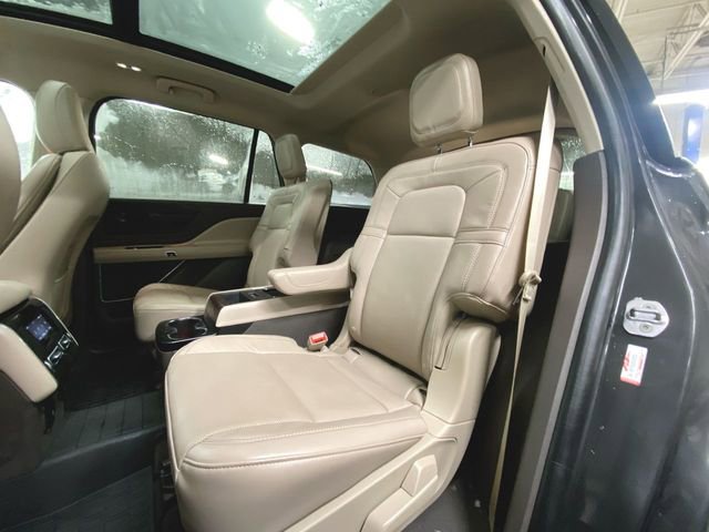 Used 2023 Lincoln Aviator Reserve w/ Equipment Group 201A image 26