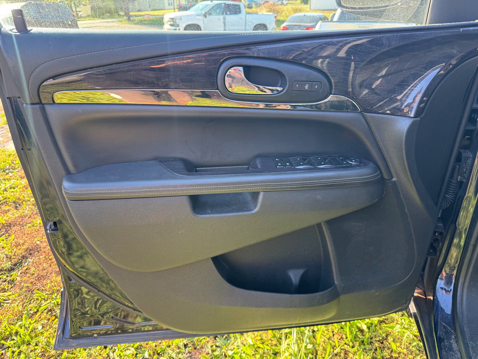 Used 2016 Buick Enclave Leather AWD/4WD image 11