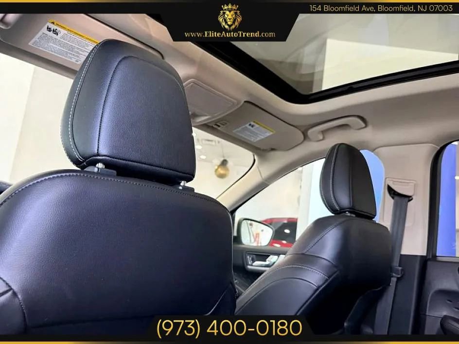 Used 2020 Ford Escape SEL image 28