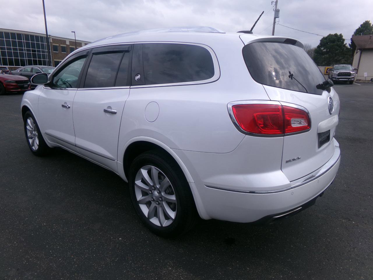 Used 2016 Buick Enclave Premium w/ Experience Buick Package AWD/4WD image 5