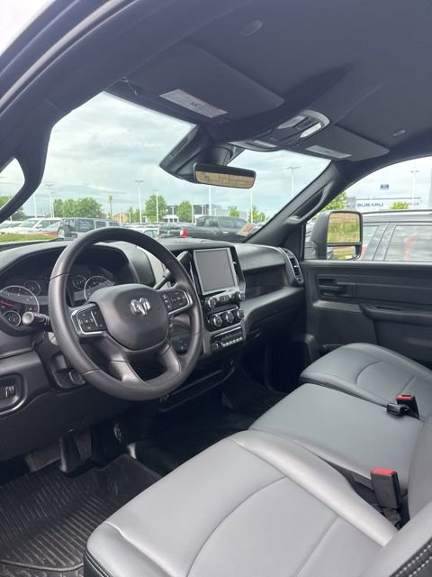 Used 2026 RAM 2500 Tradesman w/ Chrome Appearance Group AWD/4WD image 4