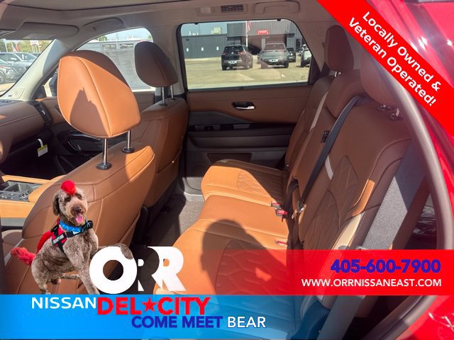 New 2026 Nissan Pathfinder Platinum w/ Accent Package AWD/4WD image 10