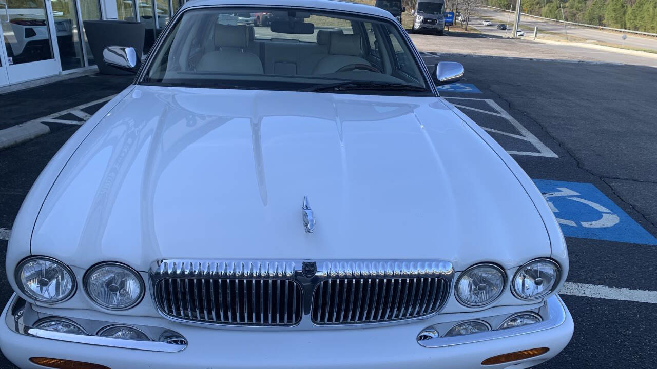 Used 1998 Jaguar XJ8 L Vanden Plas 4dr Sedan RWD image 15