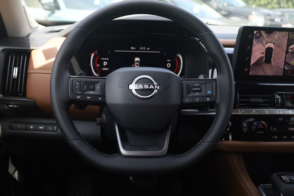 New 2026 Nissan Pathfinder Platinum AWD/4WD image 8