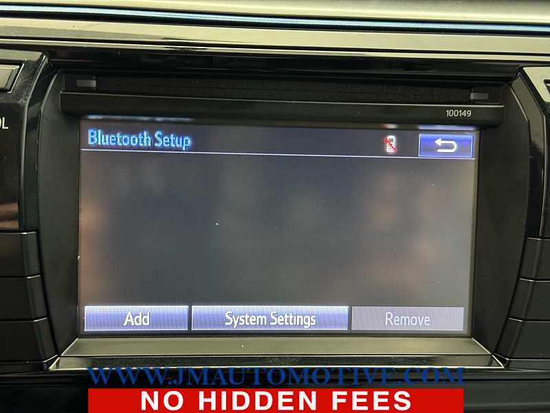 Used 2015 Toyota Corolla LE image 25