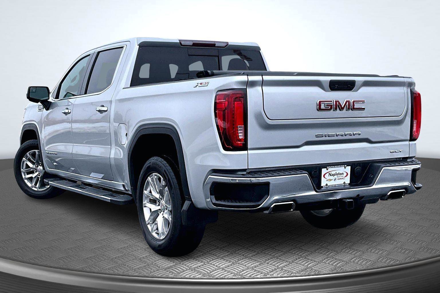 Used 2019 GMC Sierra 1500 SLT w/ SLT Premium Package image 14