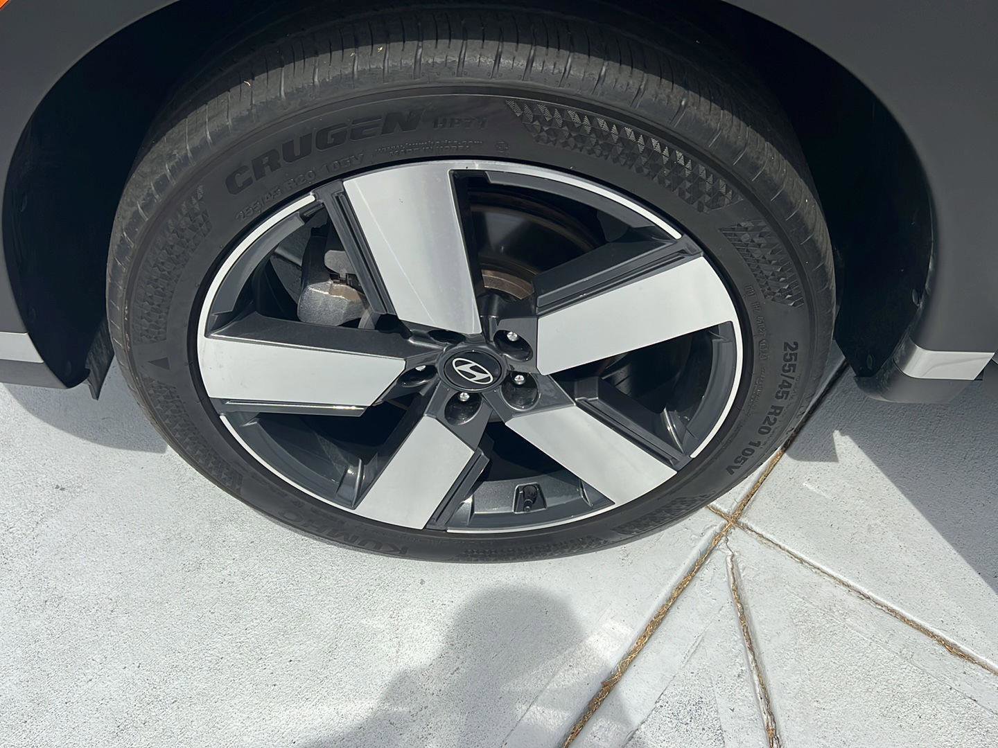 Used 2024 Hyundai Santa Fe Limited image 39