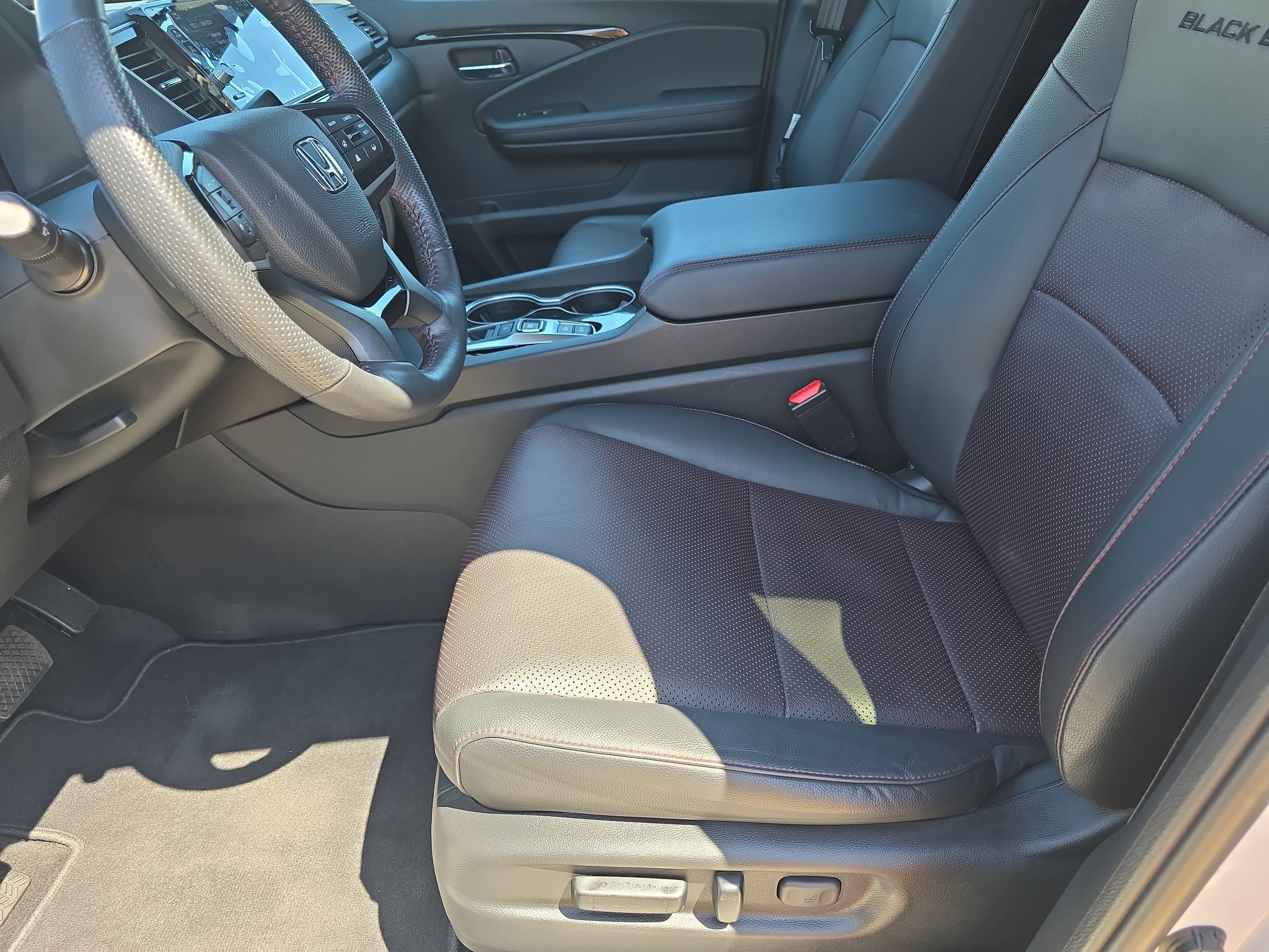 Certified 2024 Honda Ridgeline Black Edition image 28