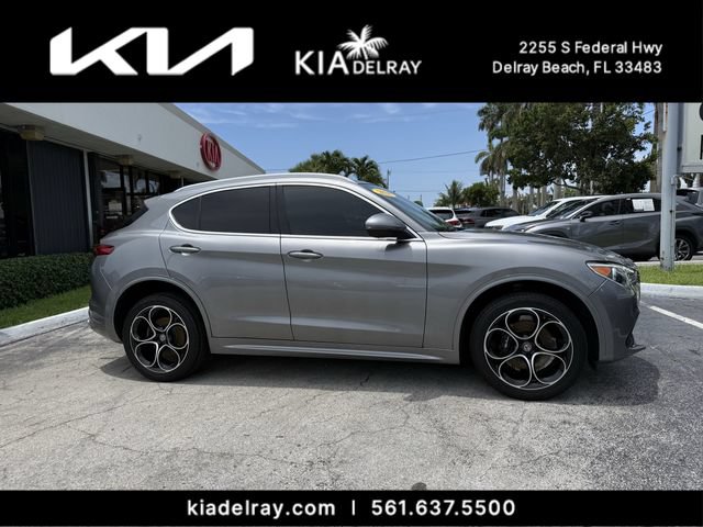 Used 2020 Alfa Romeo Stelvio Ti Lusso AWD/4WD image 1