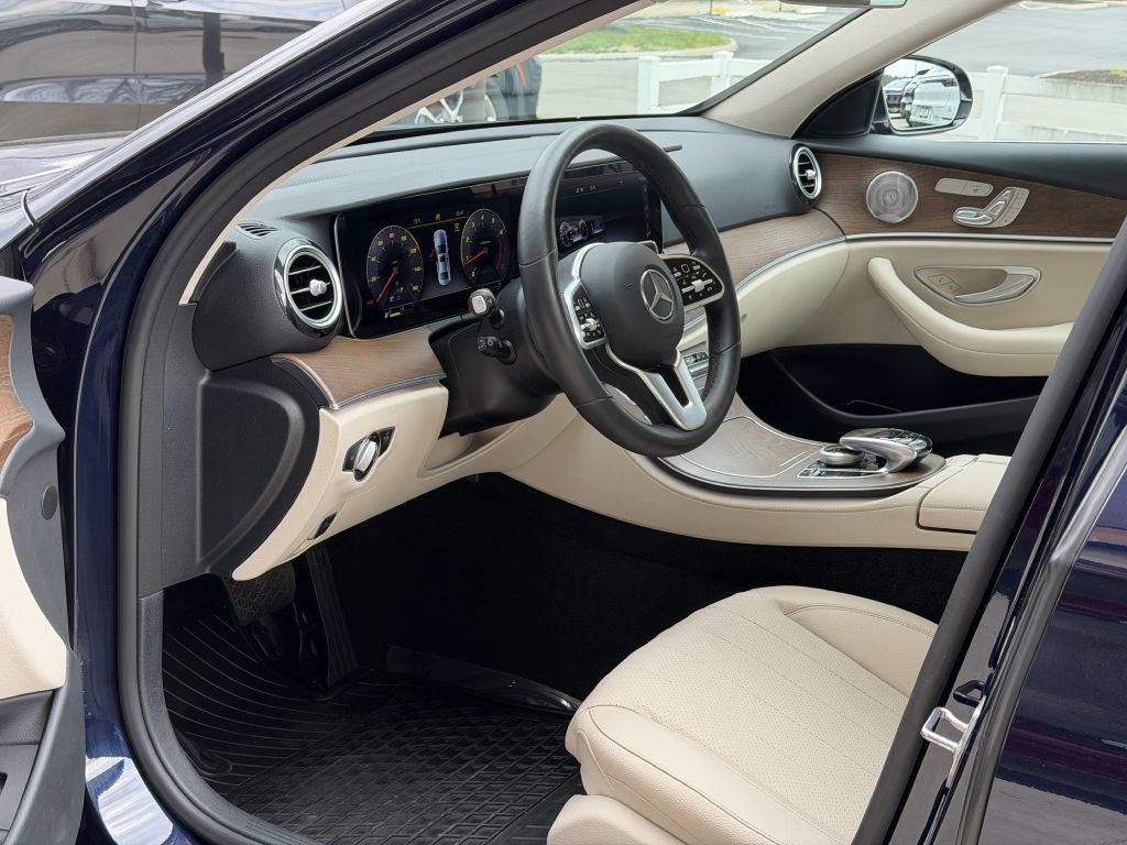 Used 2020 Mercedes-Benz E 350 4MATIC Sedan image 20
