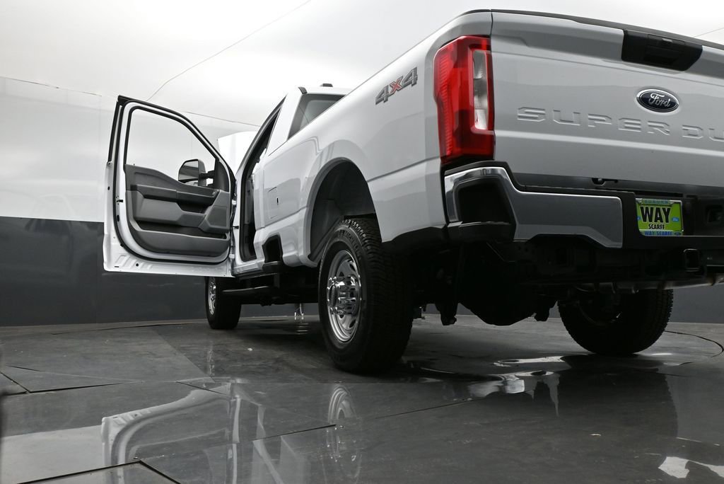 New 2026 Ford F250 XL image 30