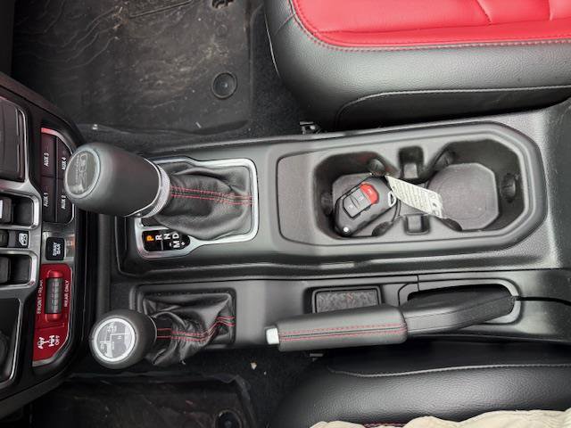 Used 2023 Jeep Wrangler Unlimited Rubicon 4xe image 25