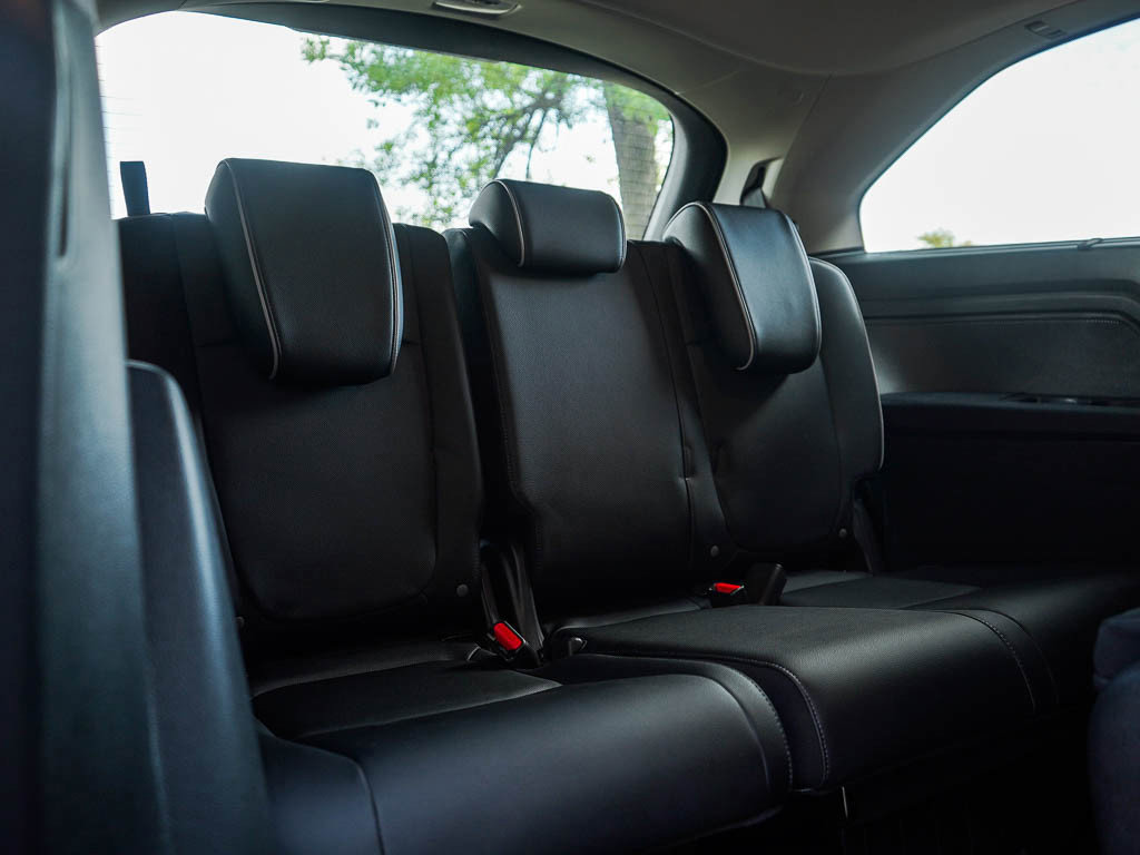 New 2026 Honda Odyssey Touring image 14
