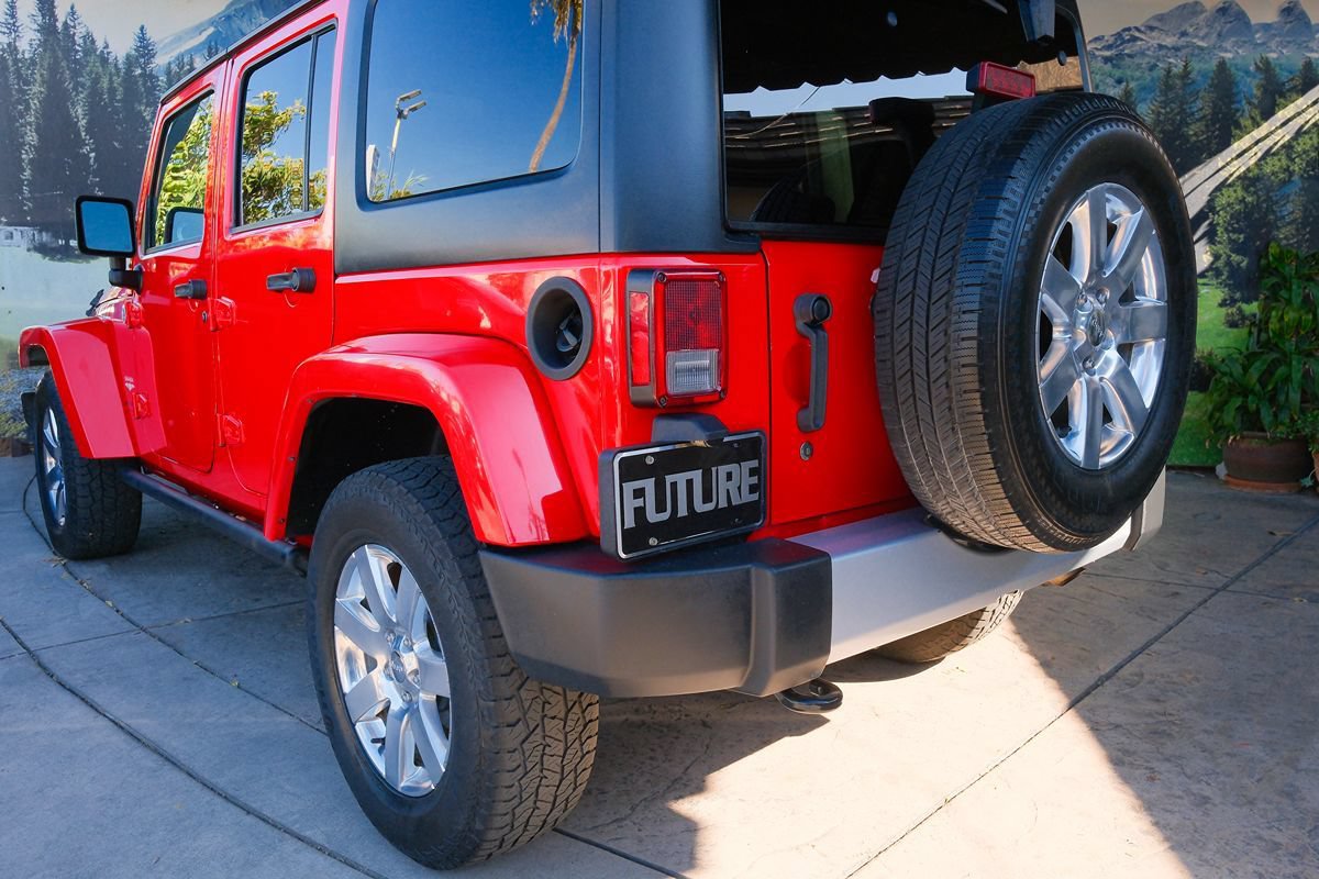 Used 2015 Jeep Wrangler Unlimited Sahara AWD/4WD image 29