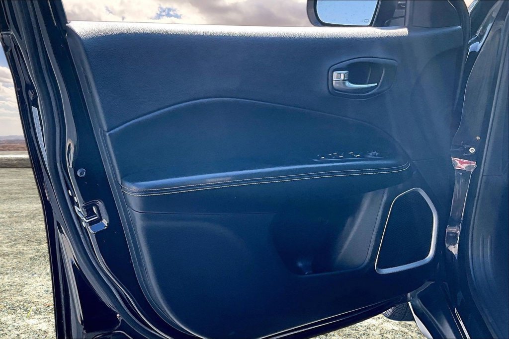 Used 2020 Jeep Compass Latitude FWD image 20