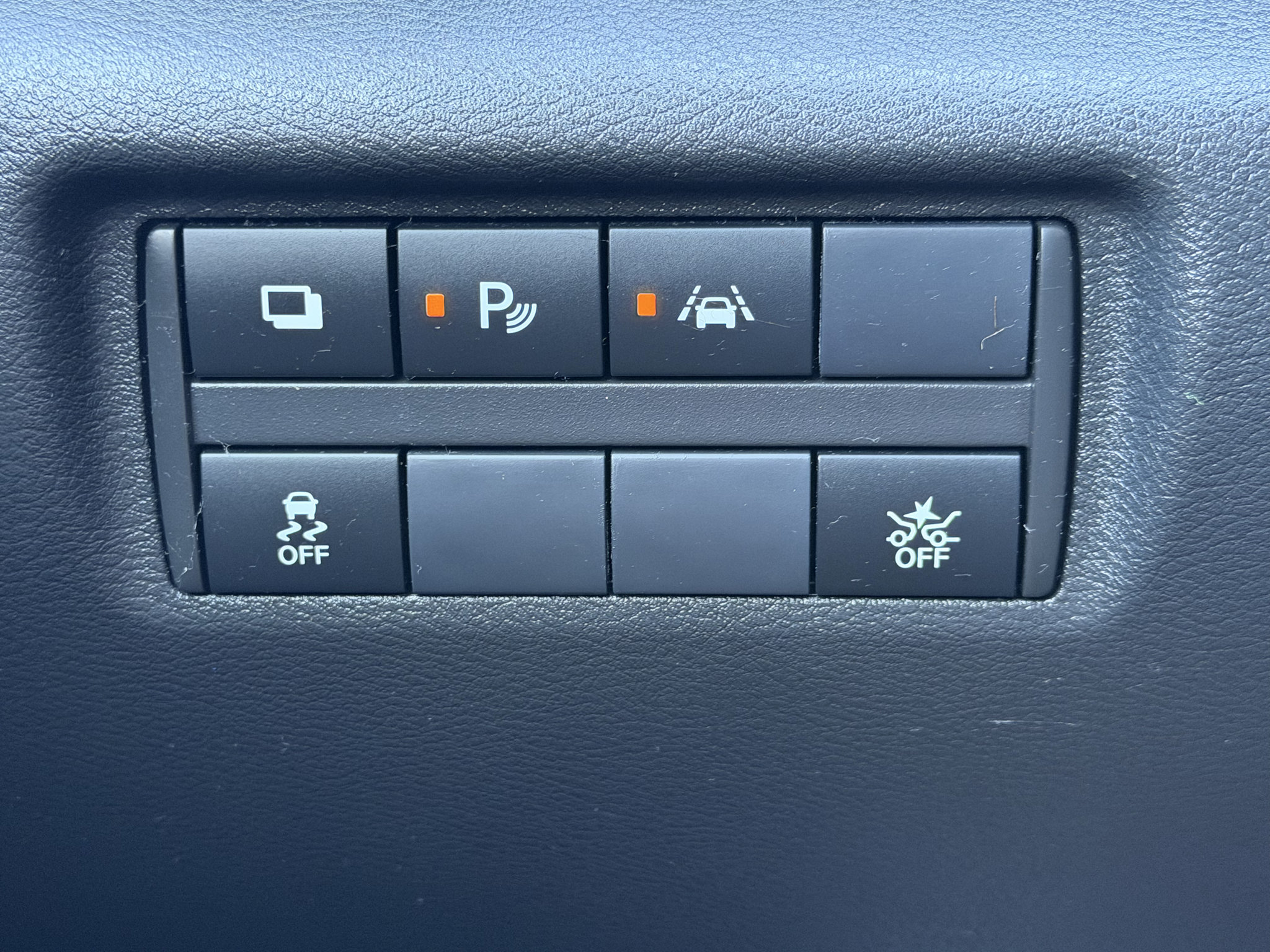 Used 2025 Nissan Versa S w/ Trunk Package FWD image 18