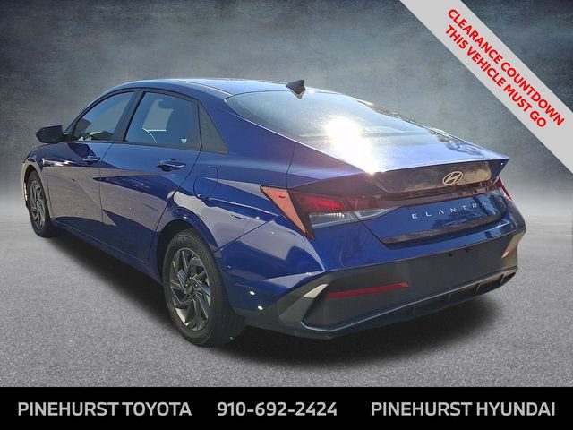 Used 2024 Hyundai Elantra SEL image 5