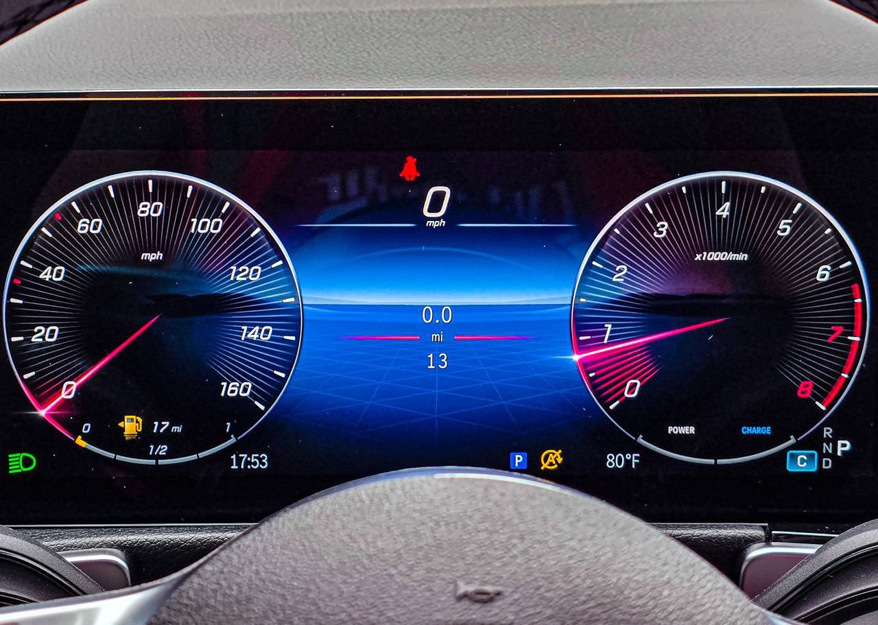 New 2026 Mercedes-Benz GLB 250 4MATIC image 26