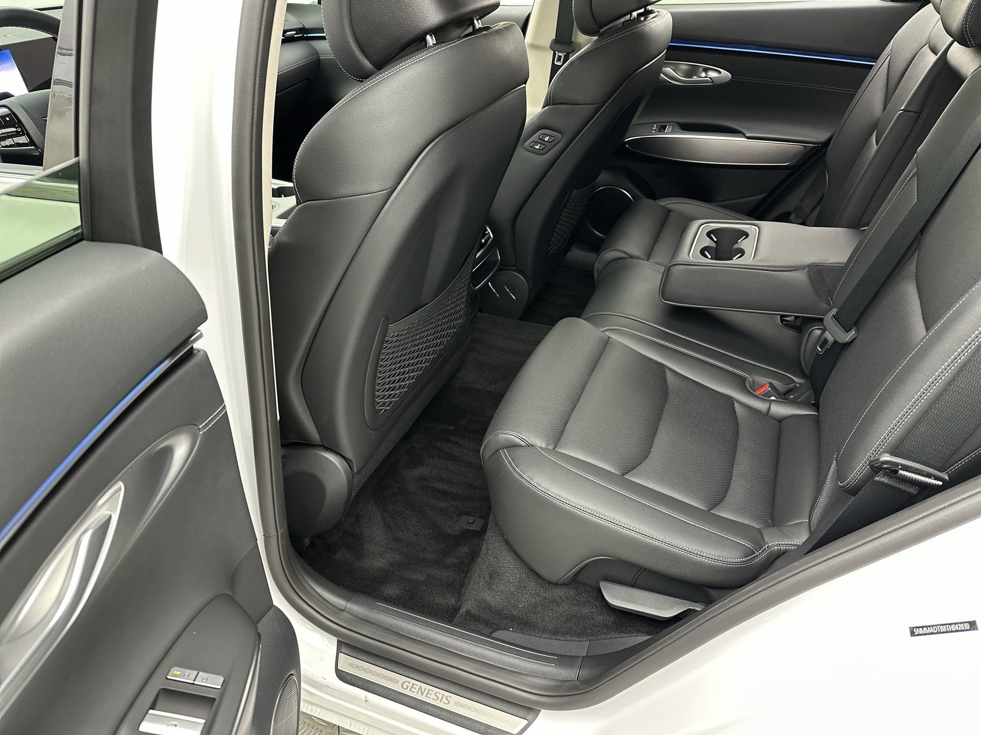 Certified 2026 Genesis GV70 2.5T Select image 23