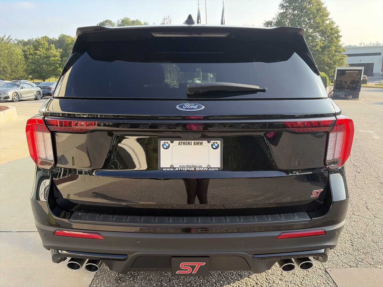 Used 2025 Ford Explorer ST AWD/4WD image 12