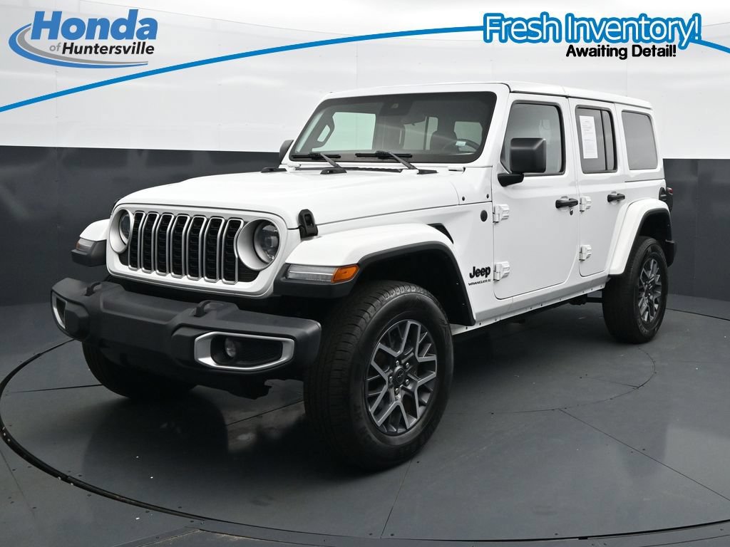 Used 2025 Jeep Wrangler Unlimited Sahara AWD/4WD image 4
