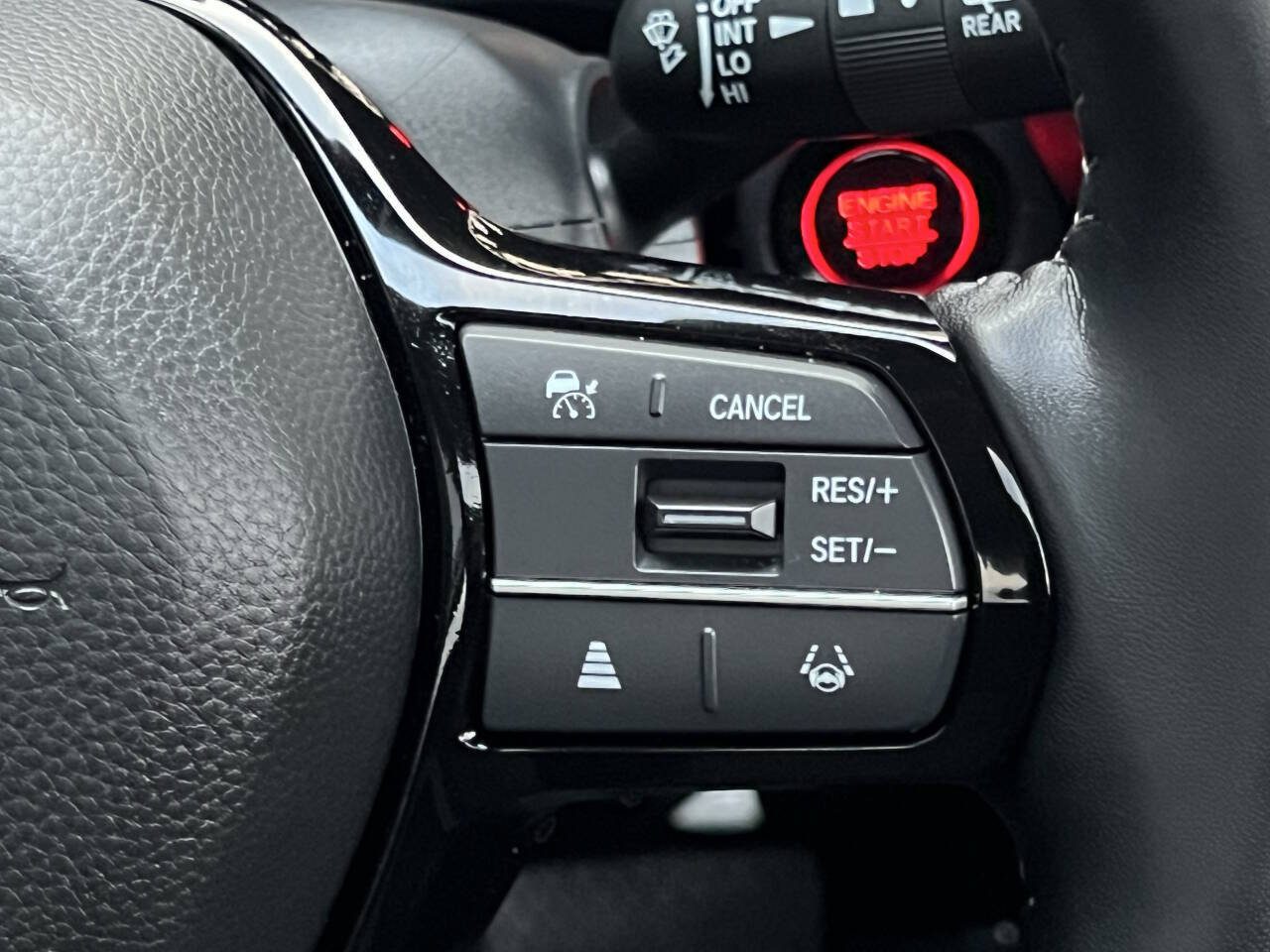 Used 2025 Honda HR-V EX-L image 24