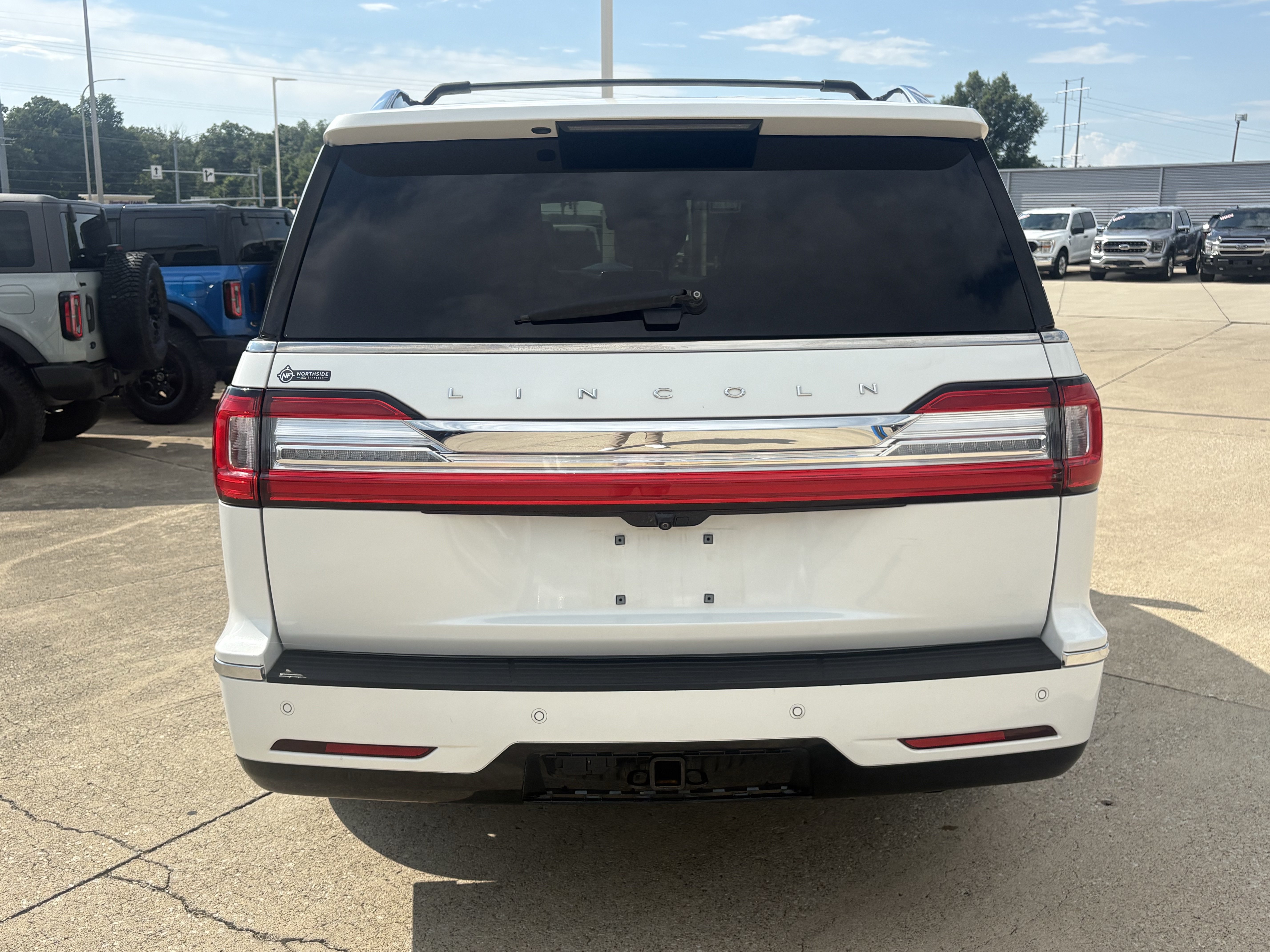 Used 2021 Lincoln Navigator L Reserve AWD/4WD image 7