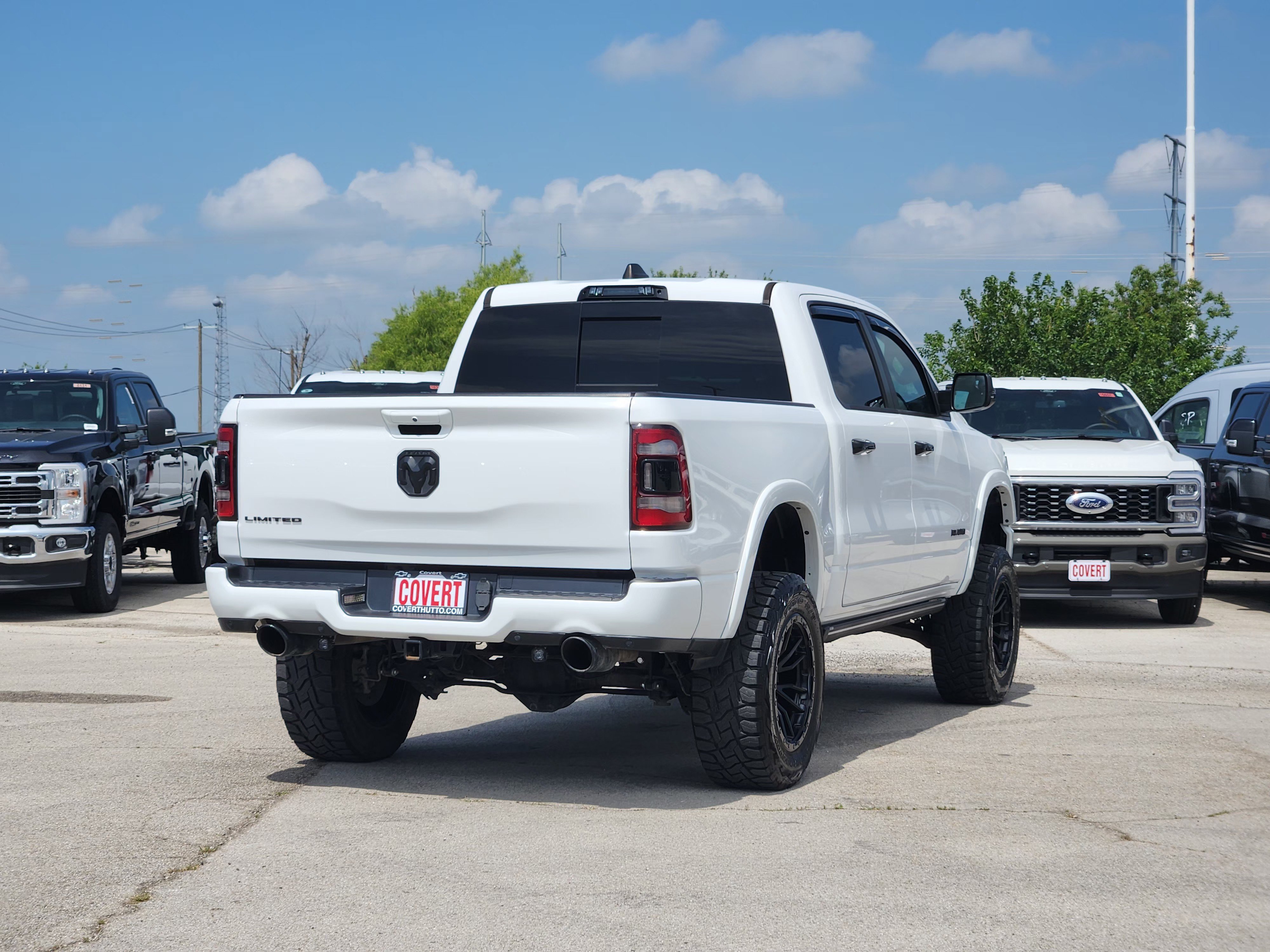 Used 2022 RAM 1500 Limited w/ Night Edition RWD image 7