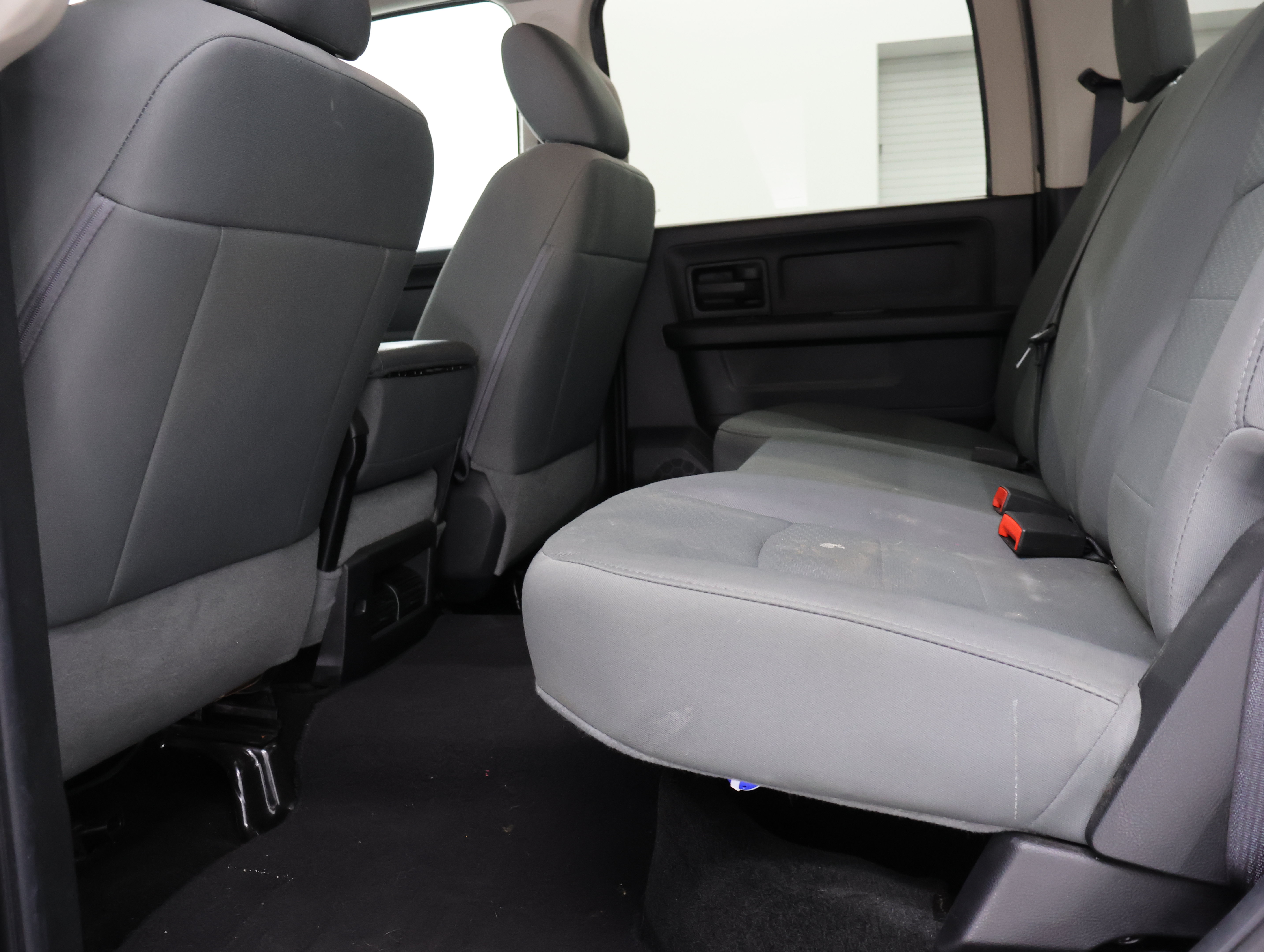 Used 2016 RAM 2500 Tradesman w/ Chrome Appearance Group AWD/4WD image 9