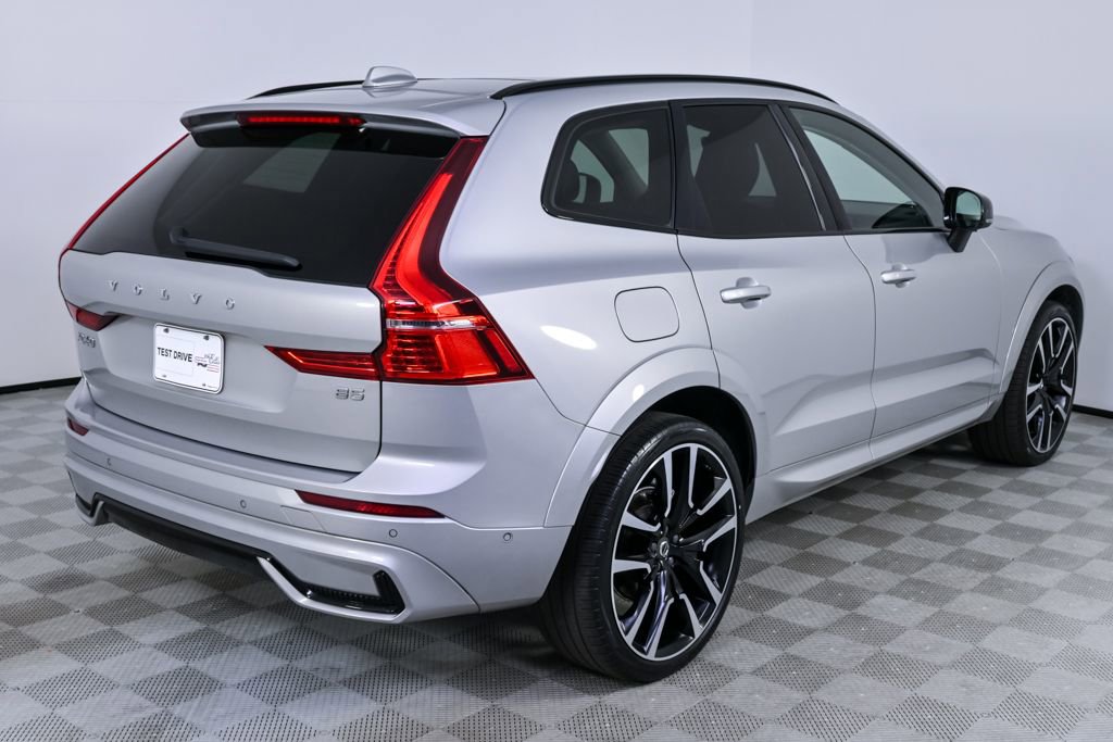 Certified 2023 Volvo XC60 B5 Ultimate image 30