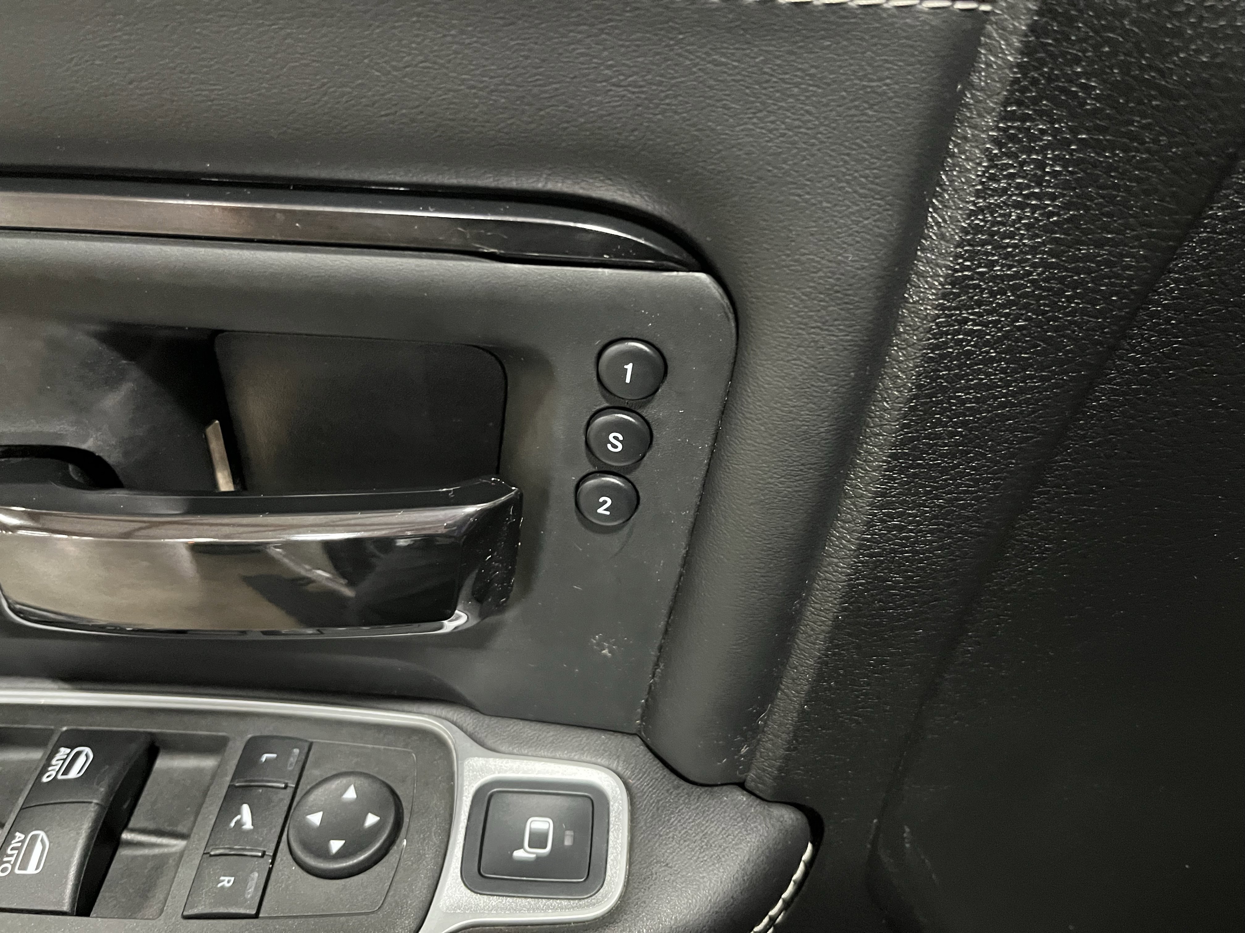 Used 2022 RAM 3500 Limited image 25