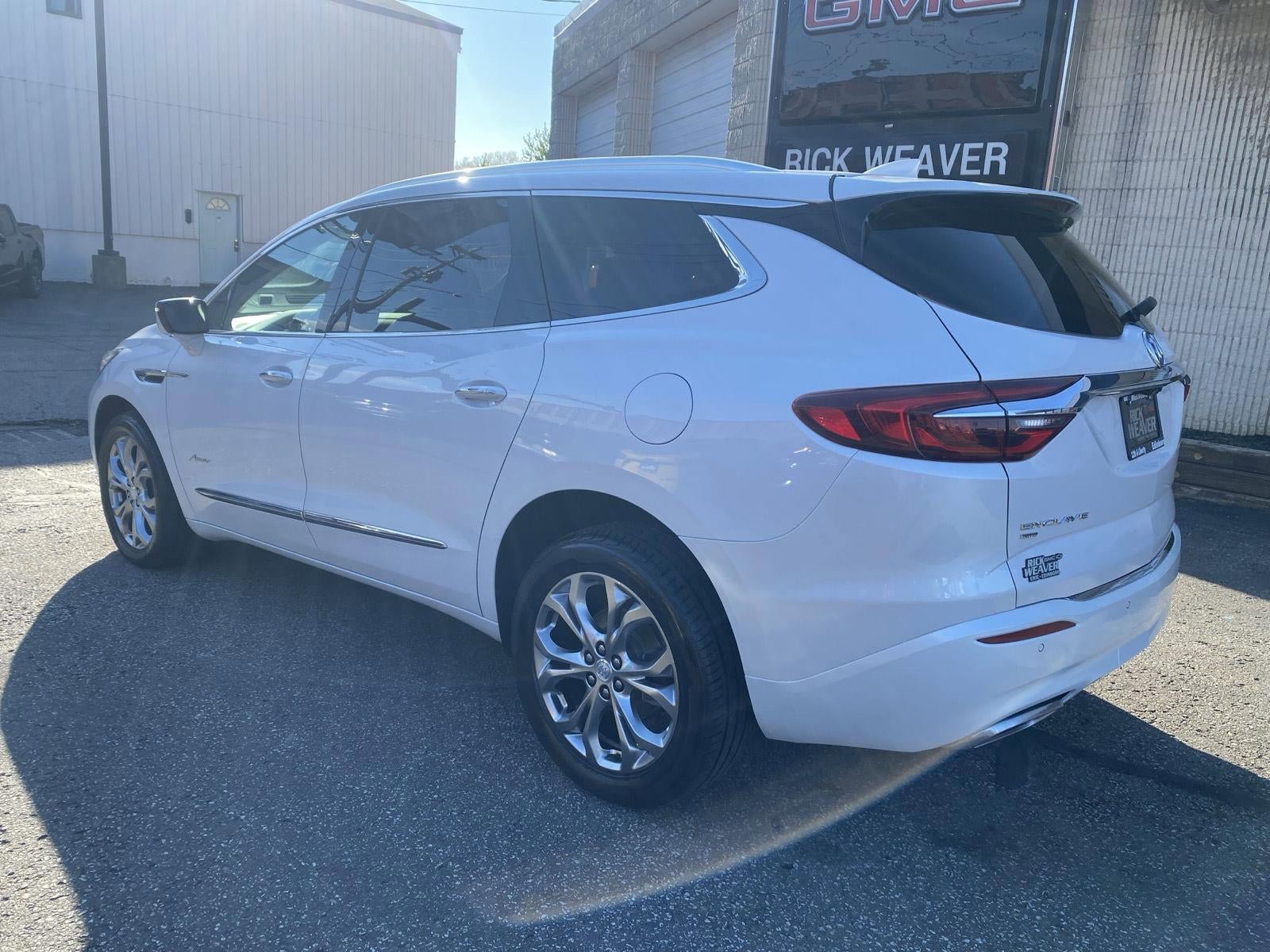 Certified 2021 Buick Enclave Avenir w/ Avenir Technology Package AWD/4WD image 5