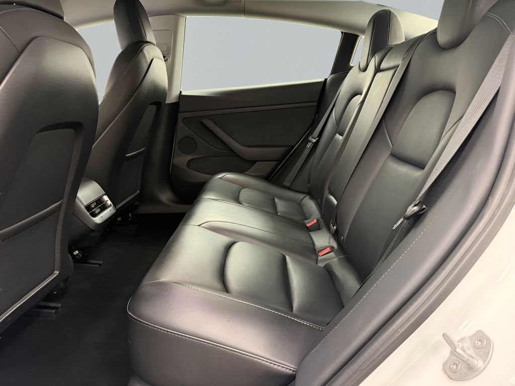 Used 2021 Tesla Model 3 Performance image 12