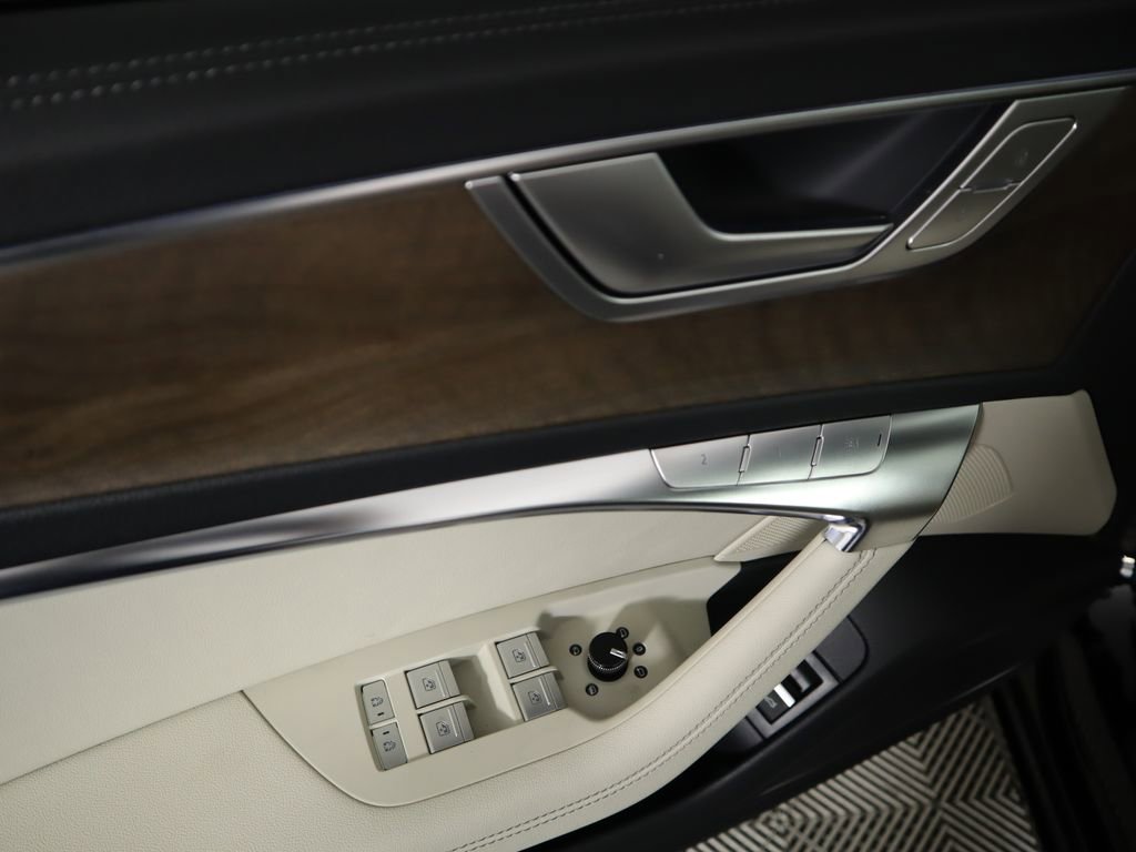 Used 2025 Audi A6 Premium Plus w/ Premium Plus Package image 25