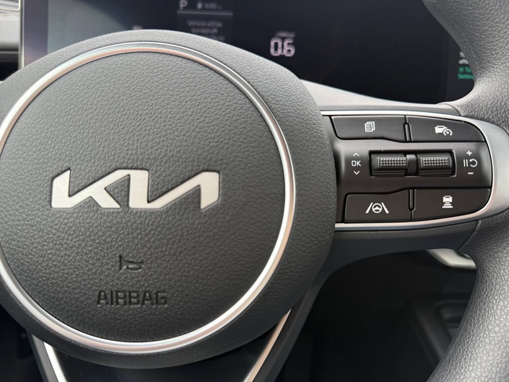 New 2026 Kia K5 LXS FWD image 26