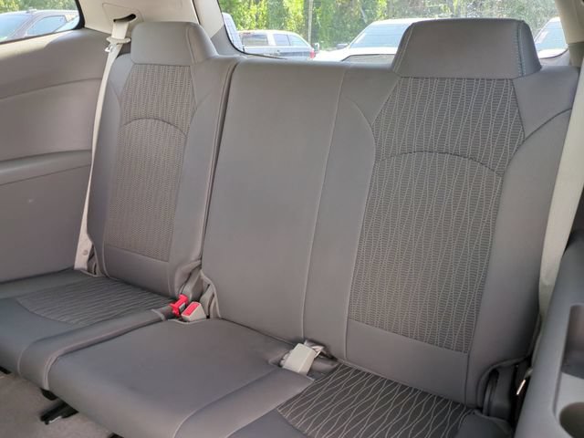 Used 2016 Chevrolet Traverse LT w/ Style and Technology Package FWD image 15