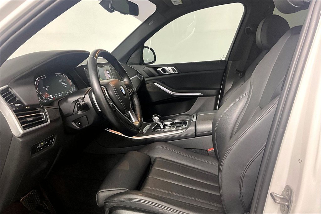 Used 2022 BMW X5 xDrive40i w/ Premium Package AWD/4WD image 13