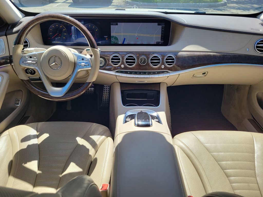 Used 2019 Mercedes-Benz S 560 Sedan image 17