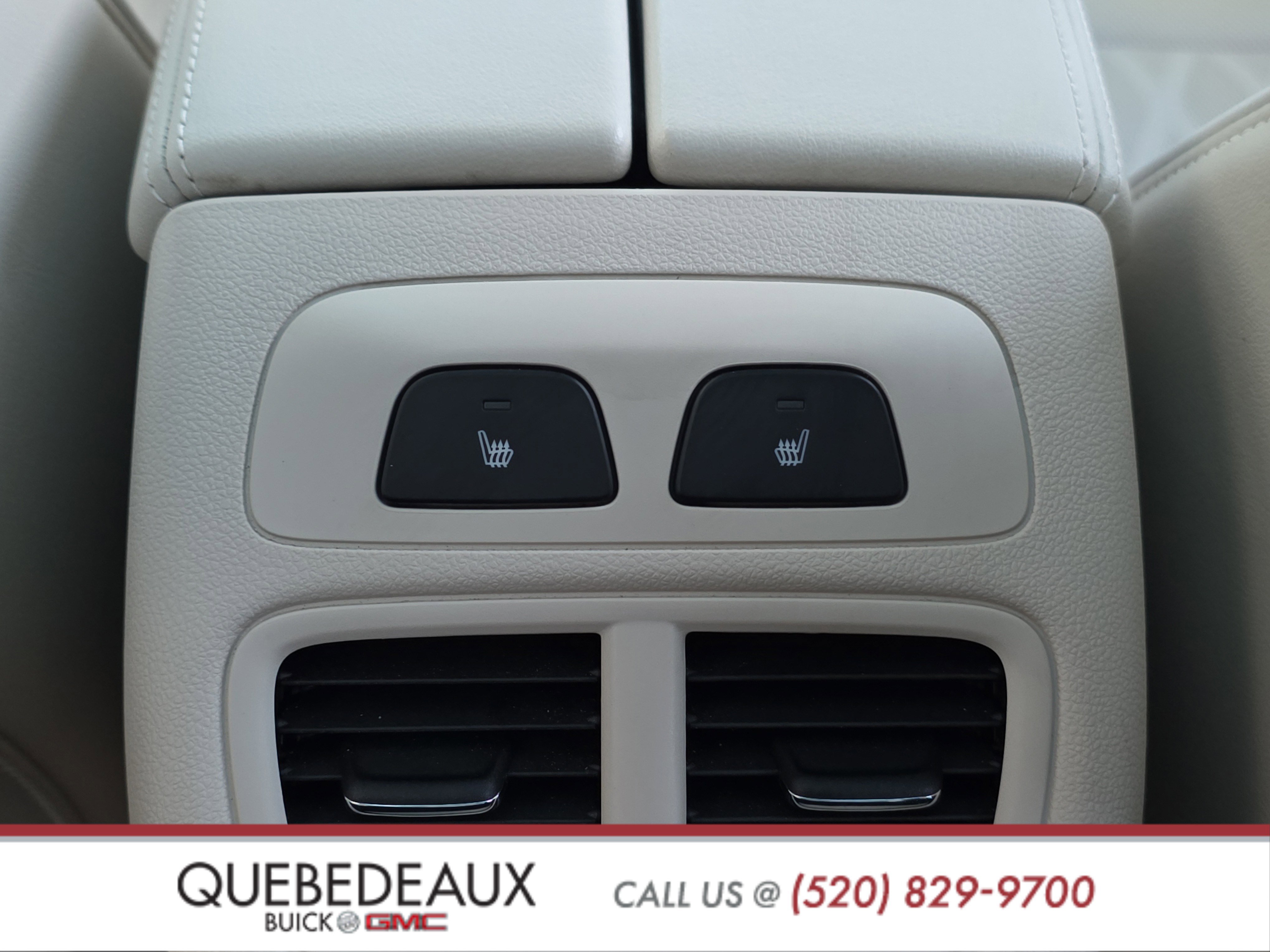 Used 2023 Buick Envision Avenir image 31