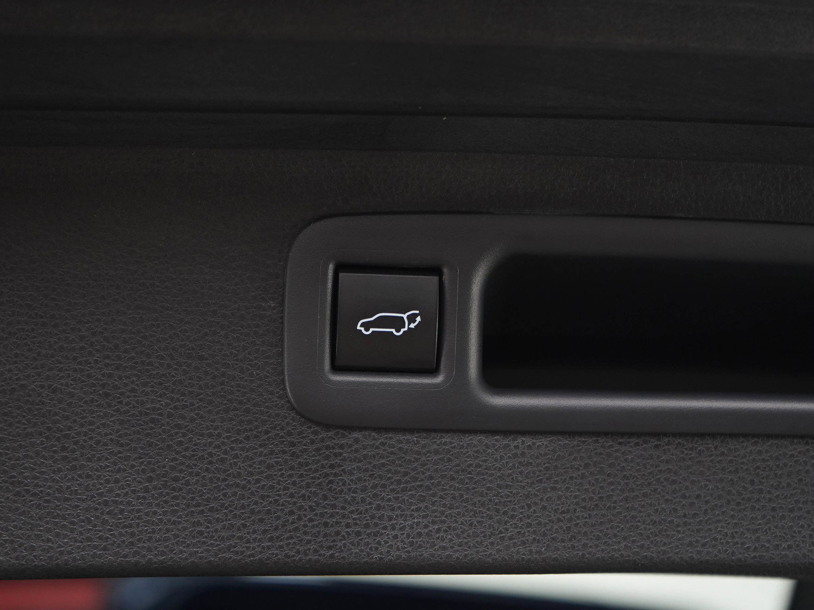 Used 2025 Toyota Highlander Platinum AWD/4WD image 17