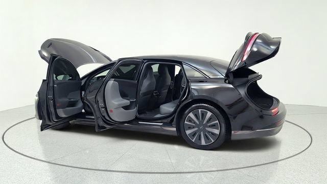 Used 2024 Lucid Air Pure RWD image 15