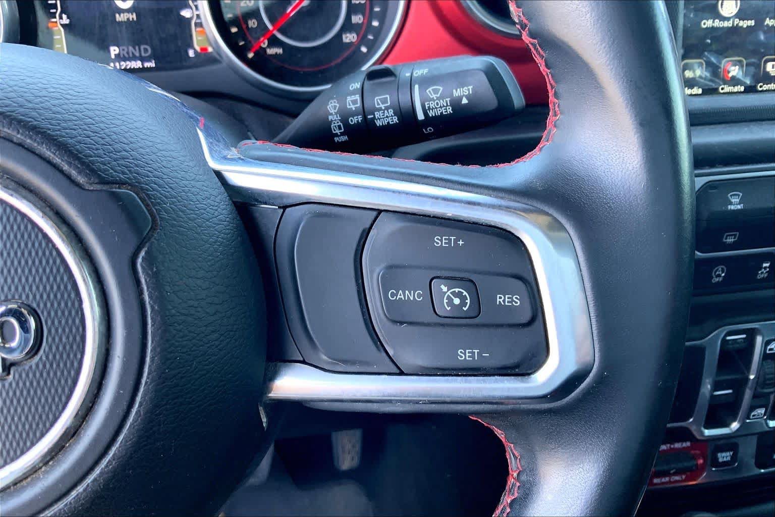 Used 2018 Jeep Wrangler Unlimited Rubicon AWD/4WD image 25