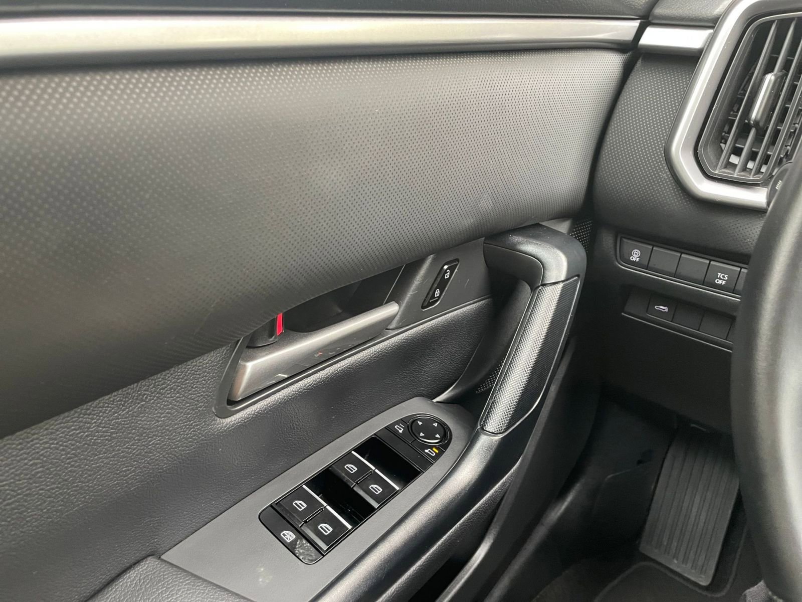 Used 2025 MAZDA CX-50 AWD 2.5 S w/ Preferred Package image 20