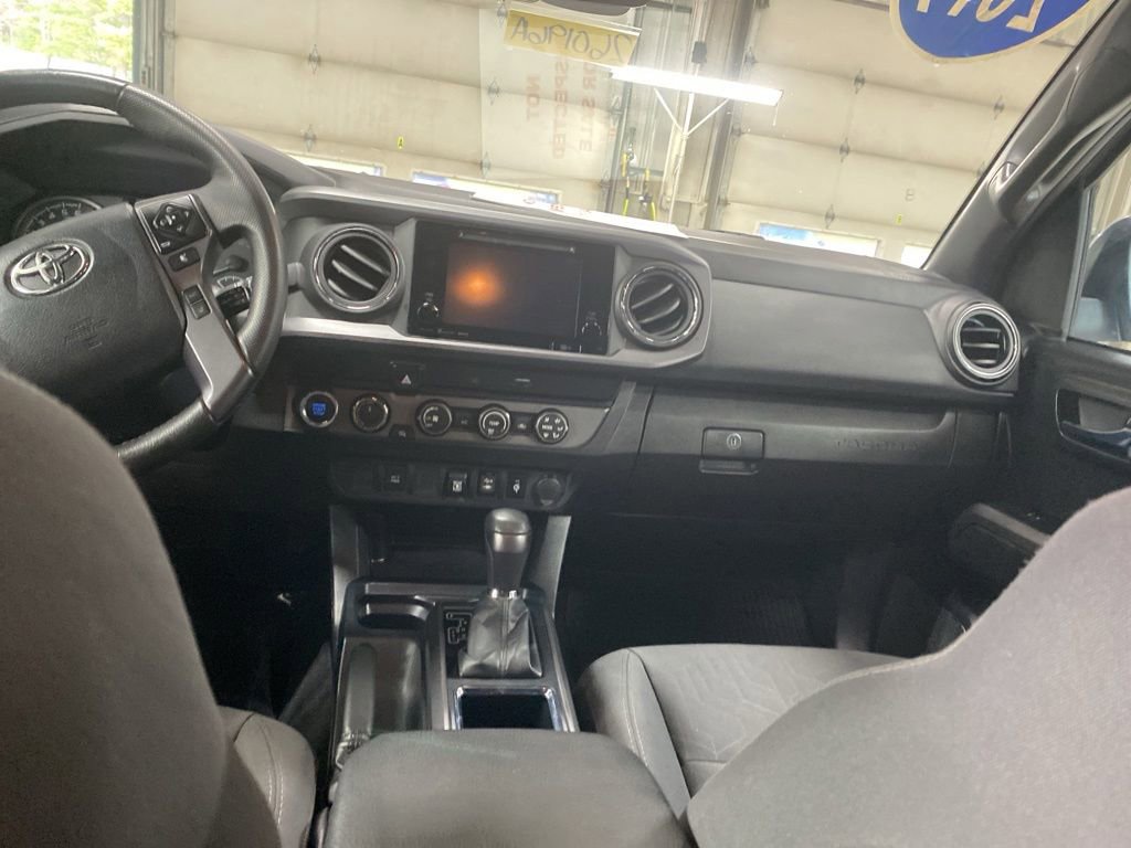 Used 2019 Toyota Tacoma TRD Off-Road AWD/4WD image 24